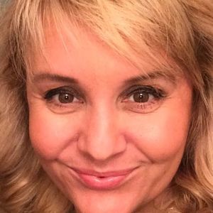 Meet your Posher, Yuliya